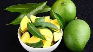 amazing health reasons to eat raw mango in summer
